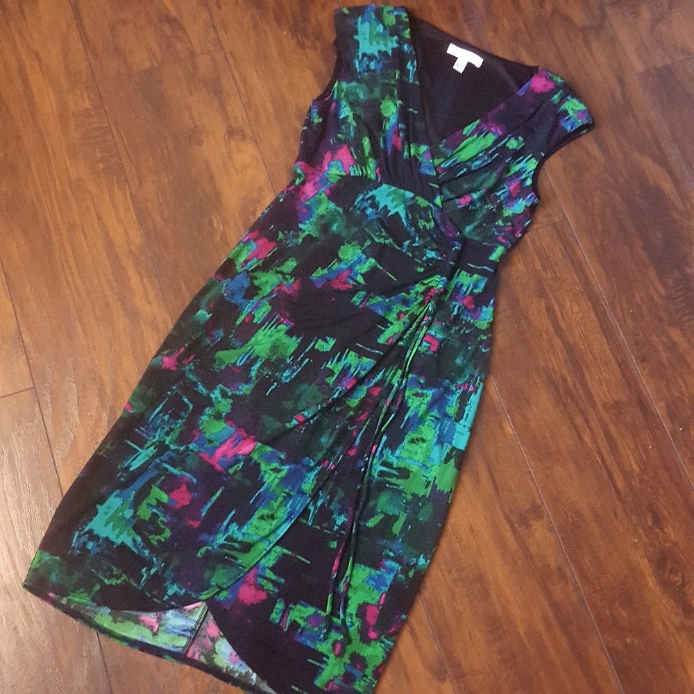 green dress